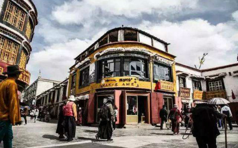 Barkhor Street