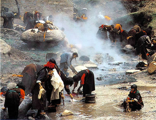 Daocheng Tibetans.jpg