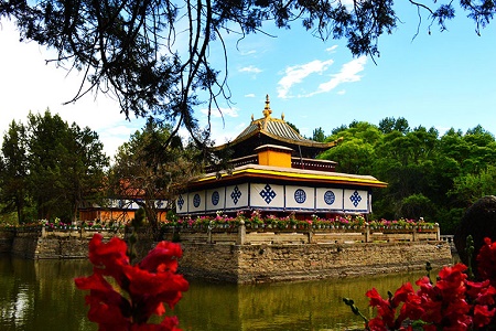 Tyokil Podrang - Most Beatiful Place in Norbulingka.jpg