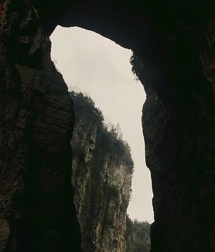 Qinglong Bridge.jpg