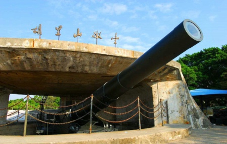 Hulishan Fortress-Krupp Canon.jpg