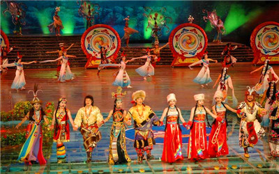 Jiuzhaigou Tibetan and Qing minority cultural show