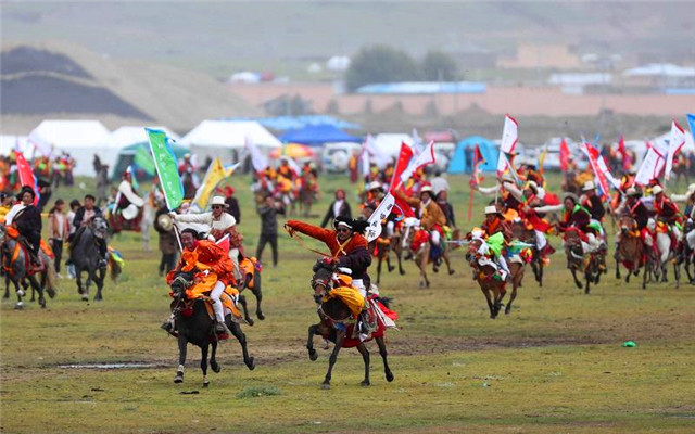 Litang Horse Racing