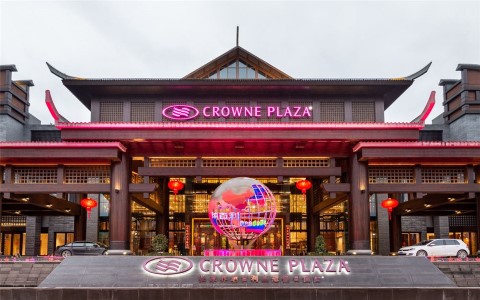 Crowne Plaza