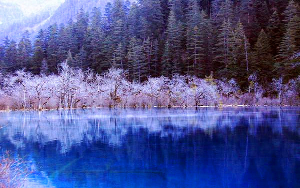 3 Days Jiuzhaigou Winter Budget Tour